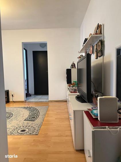 Apartament cu 3 camere în Mihai Bravu