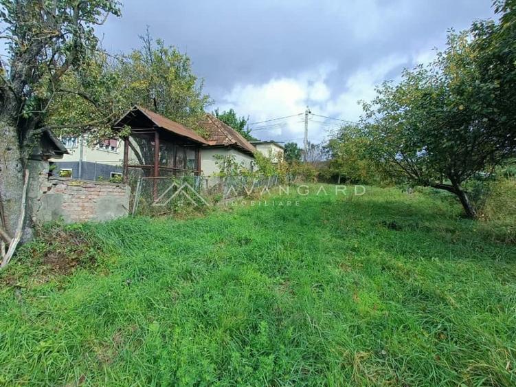 Teren Construcții intravilan de 1000 mp, în Borhanci
