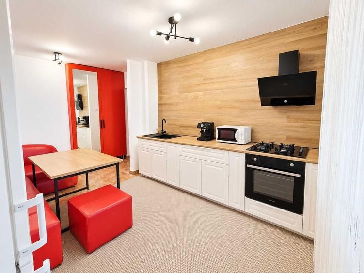 Apartament cu 3 camere decomandat, mobilat în Lujerului