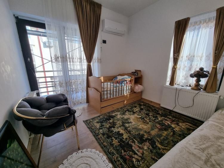 Casă individuală cu 5 camere cu Canalizare în Dobroești