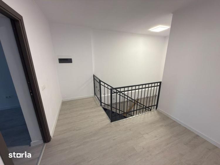 Casă cu 9 camere cu Teren 232 Mp în Ana Ipătescu