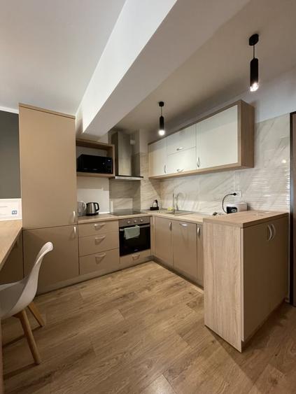 Apartament cu 2 camere semidecomandat, mobilat în Gheorgheni