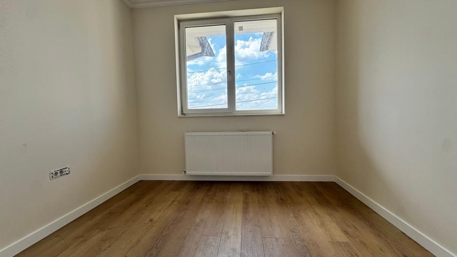 Duplex cu 4 camere cu Canalizare în Giroc