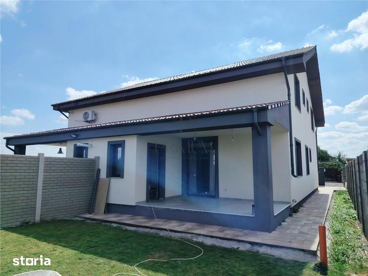 Casă cu 4 camere cu Teren 310 Mp în Moșnița Nouă