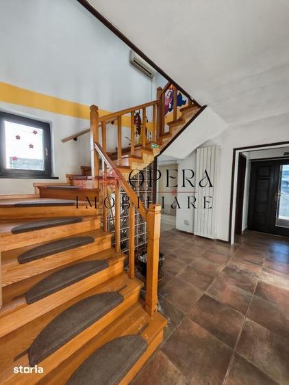 Casă cu 6 camere cu Teren 2252 Mp în Miroslava