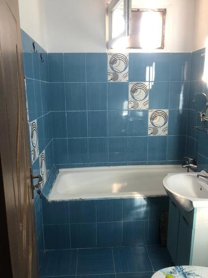 Apartament cu 2 camere semidecomandat în 1 Mai