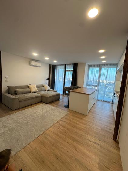 Apartament cu 2 camere decomandat în Central