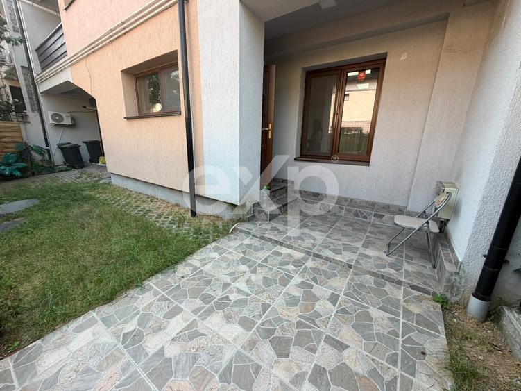 Casă individuală cu 7 camere cu Canalizare în Grozăvești