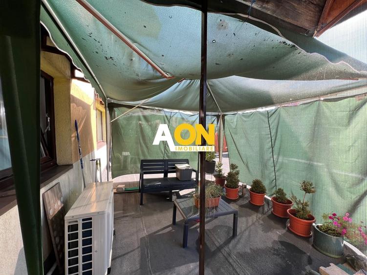 Apartament cu 3 camere decomandat, mobilat în Ampoi 3