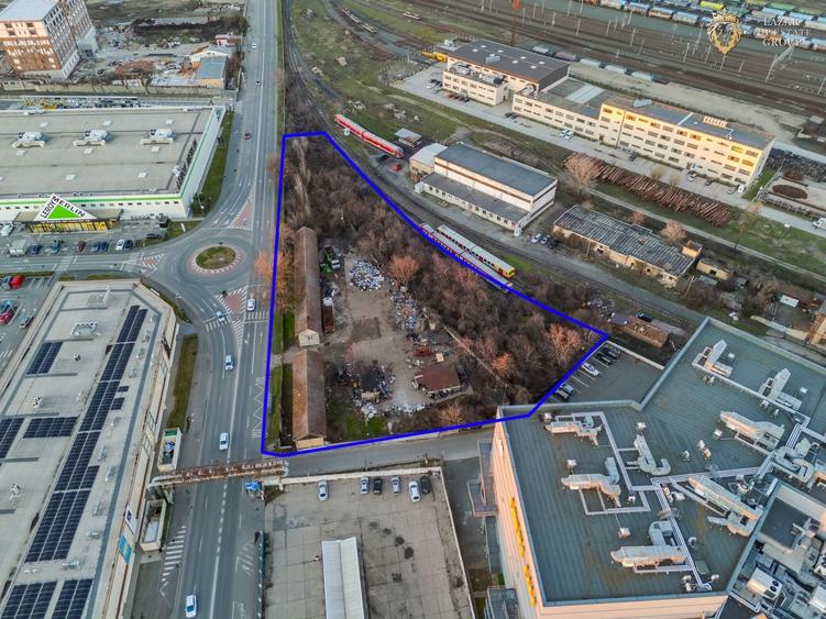 Teren Construcții intravilan de 4584 mp, în UTA