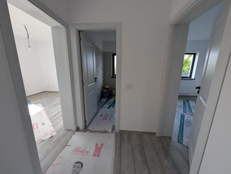 Casă individuală cu 3 camere cu Canalizare în Calea Moldovei