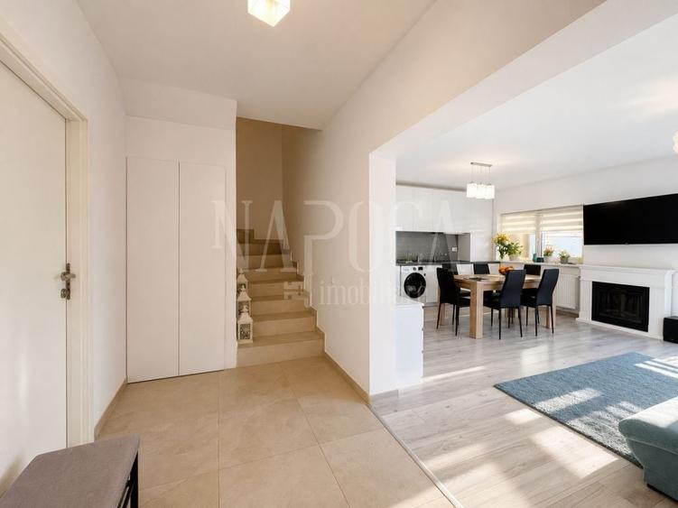 Duplex cu 5 camere cu Canalizare în Florești