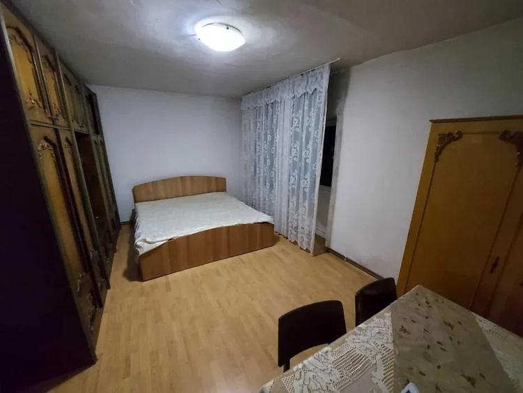 **Apartament 3 camere decomandat – confort, lumină și poziționare excelentă** - 1