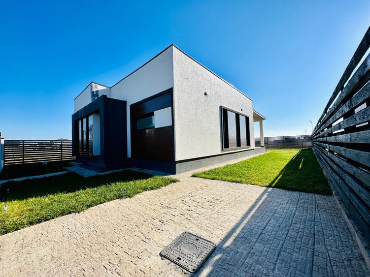 Casă individuală cu 4 camere cu Teren 375 Mp în Berceni