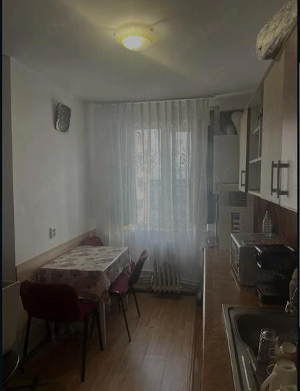 Apartament cu 2 camere decomandat în Nicolae Titulescu