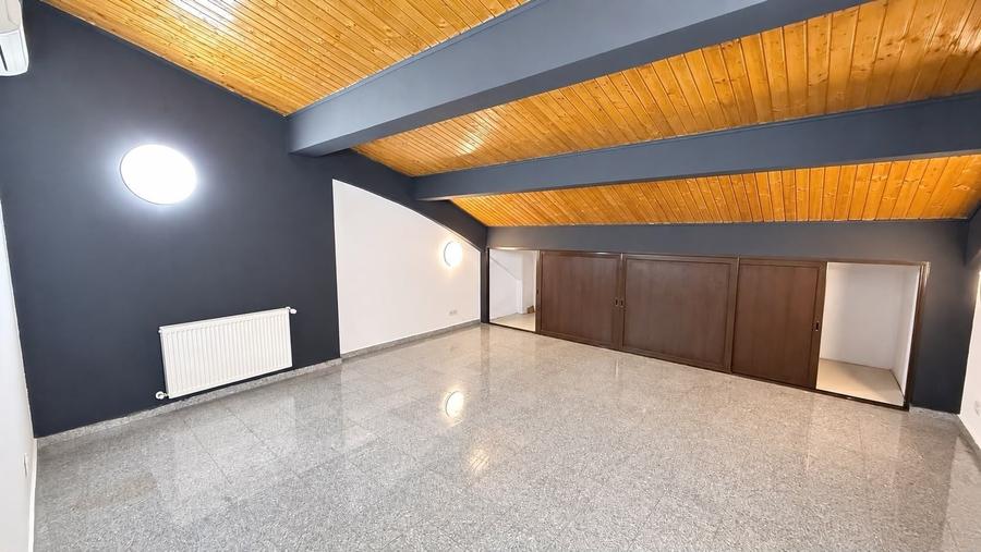 Apartament cu 4 camere, mobilat în Străulești