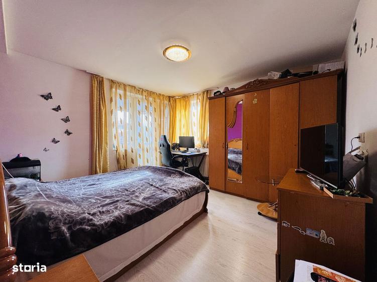 Apartament cu 3 camere în Tineretului