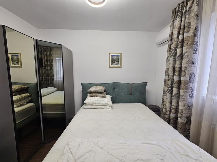 Apartament cu 3 camere decomandat, mobilat în Cazino