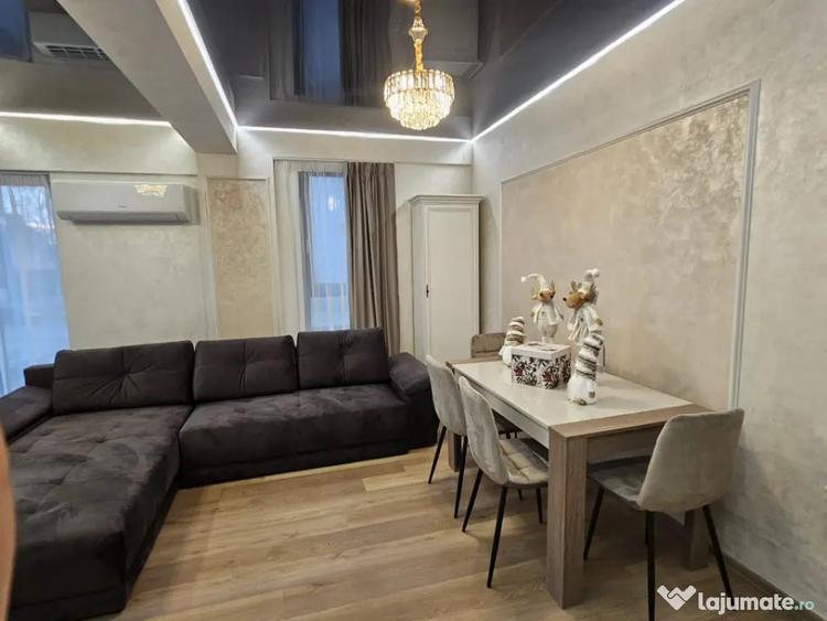 Apartament cu 2 camere decomandat în Faleza Nord