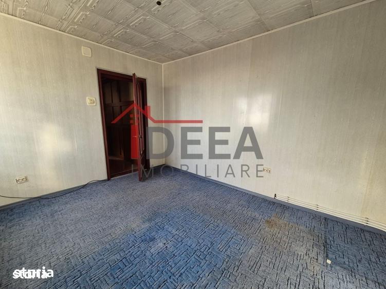 Apartament cu 4 camere semidecomandat în Central