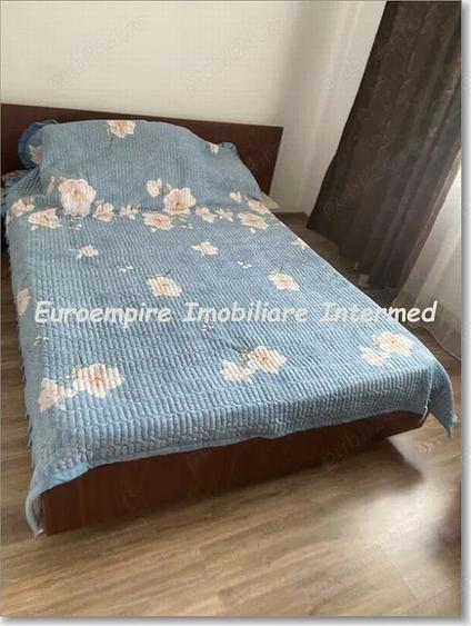 Casă cu 6 camere cu Teren 400 Mp în Central