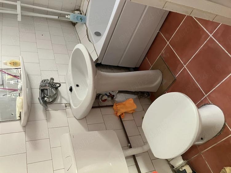 Apartament cu 2 camere semidecomandat în Tipografilor