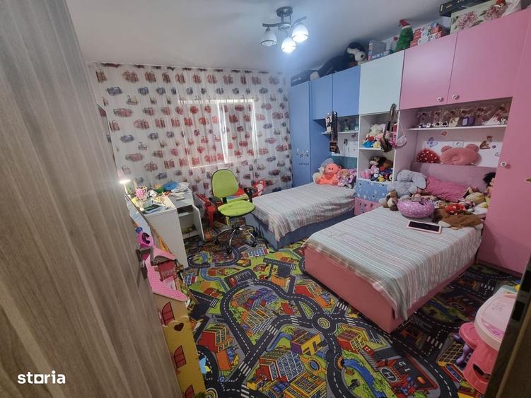 Apartament cu 3 camere decomandat în Ultracentral