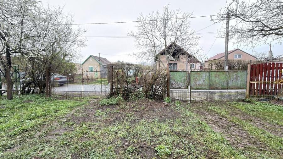 Casă individuală cu 3 camere cu Canalizare în Nord-Vest