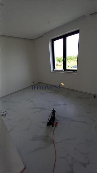 Casă individuală cu 4 camere cu Teren 700 Mp în Păulești
