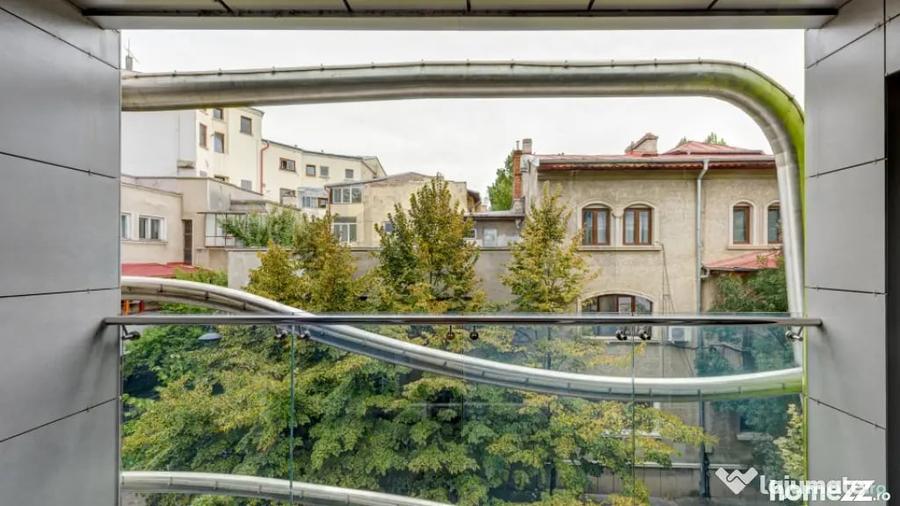 Casă cu 7 camere cu Teren 232 Mp în Dorobanți