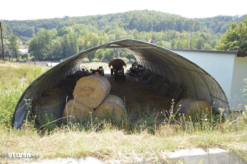 Spațiu comercial, de 1,887 mp, în Glâmbocel
