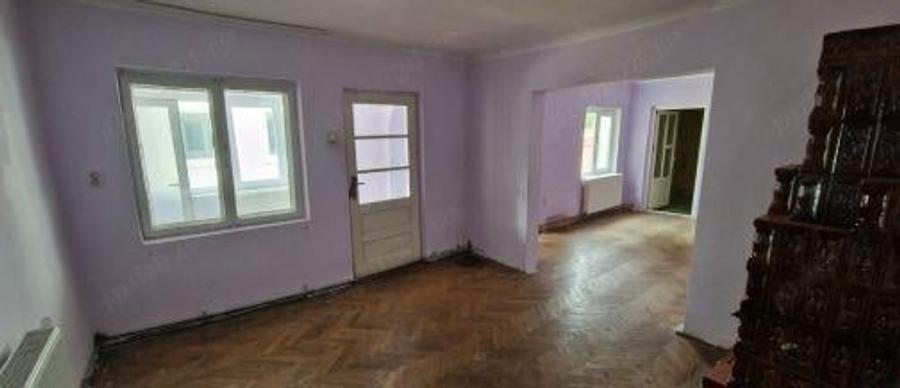 Casă cu 4 camere în Bereasca