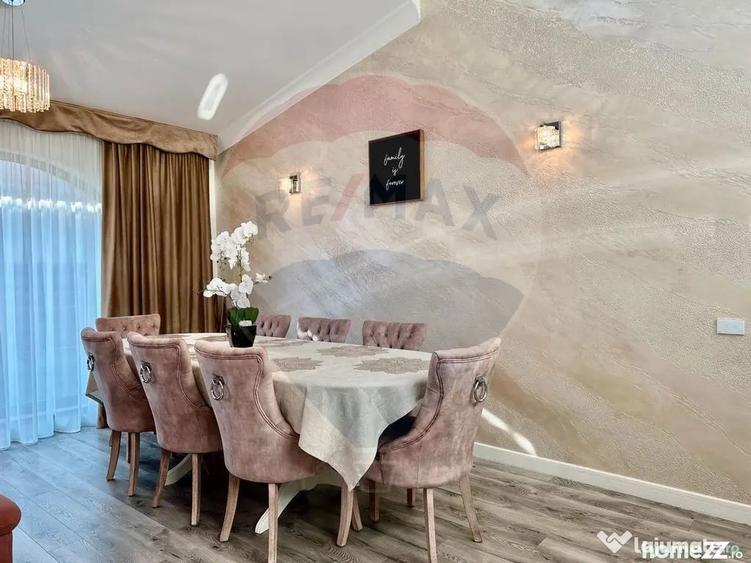 Casă cu 7 camere cu Teren 960 Mp în Vânători
