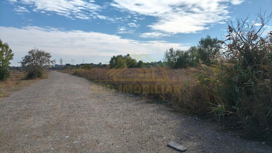 Teren Construcții intravilan de 4527 mp, în Central