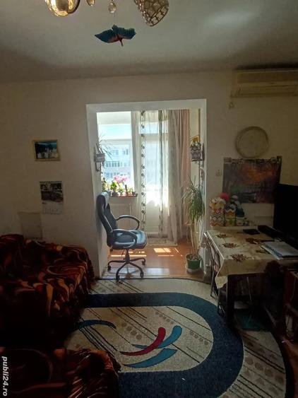 Apartament cu 2 camere decomandat în Gara de Nord