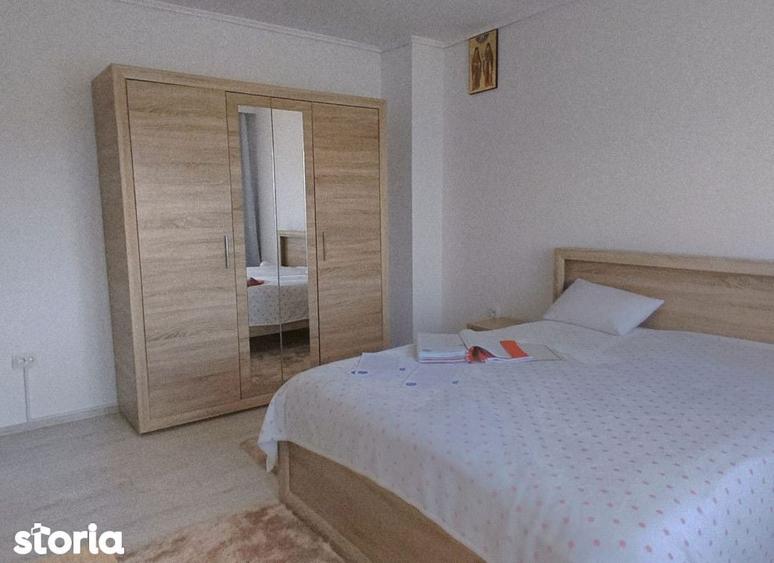 Casă cu 5 camere cu Teren 6381 Mp în Bârnova