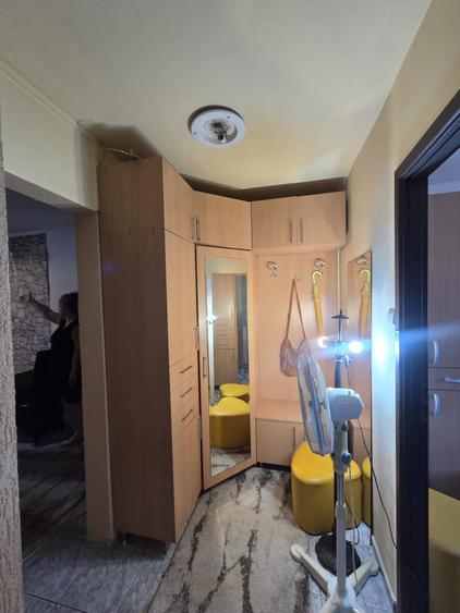 Apartament cu 3 camere decomandat în Scriitorilor