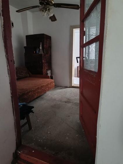Casă cu 2 camere cu Teren 500 Mp în Bucu