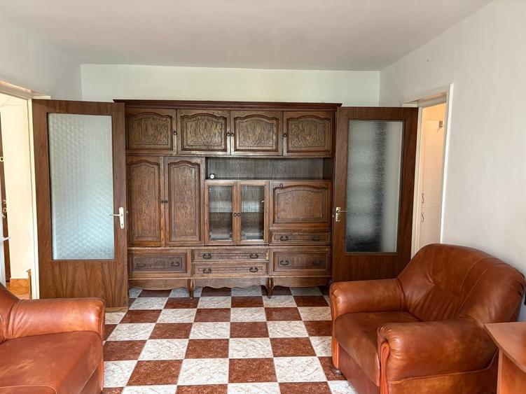 Apartament cu 2 camere semidecomandat în Pantelimon