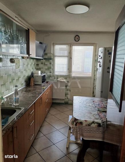 Apartament cu 4 camere decomandat în Crângași