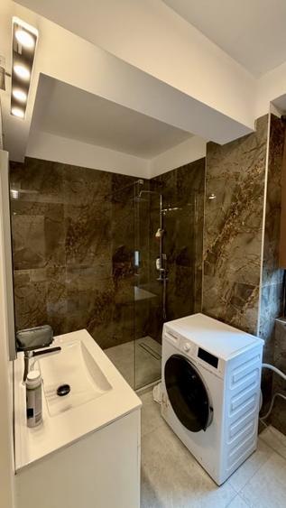 Apartament cu 3 camere decomandat în Străulești