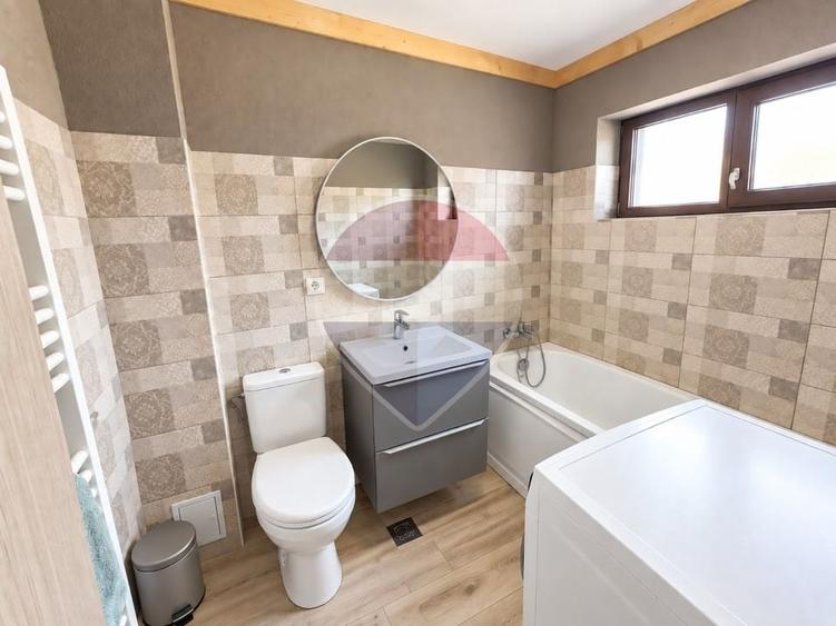 Casă individuală cu 3 camere cu Teren 250 Mp în Exterior Est
