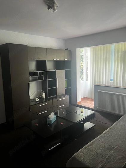 Apartament cu 2 camere semidecomandat în Exterior Vest