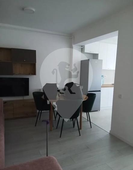 Apartament cu 3 camere decomandat în Triaj