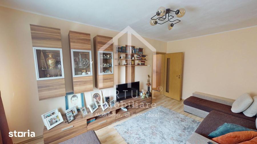 Apartament cu 3 camere, mobilat în Vasile Aaron