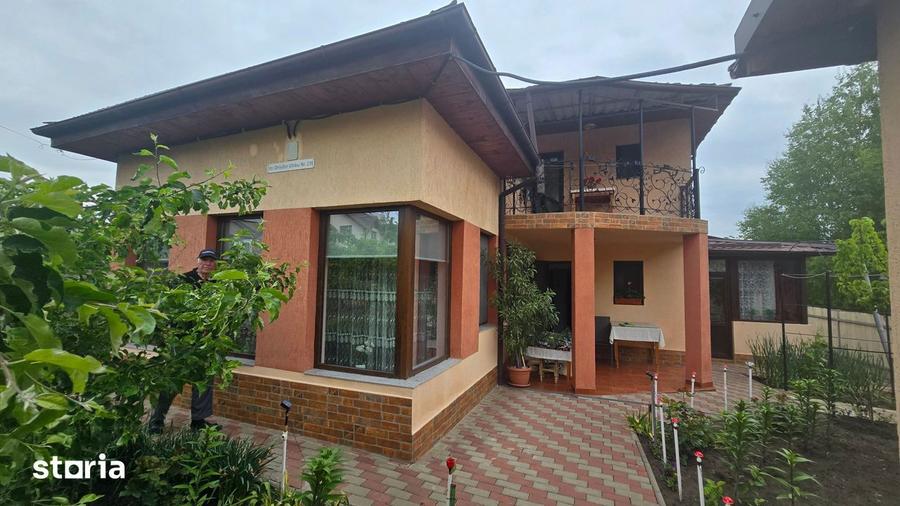 Casă cu 4 camere cu Teren 502 Mp în Nicolina