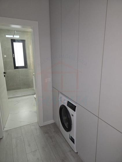 Apartament cu 2 camere semidecomandat, mobilat în Bd. Coșbuc