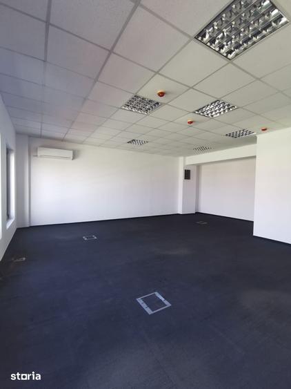 Spațiu comercial, de 49 mp, în Central