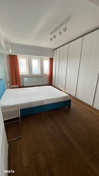 Apartament cu 4 camere în Titan