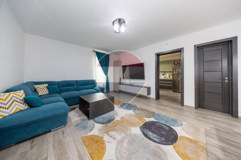 Casă individuală cu 5 camere cu Teren 420 Mp în Tărlungeni